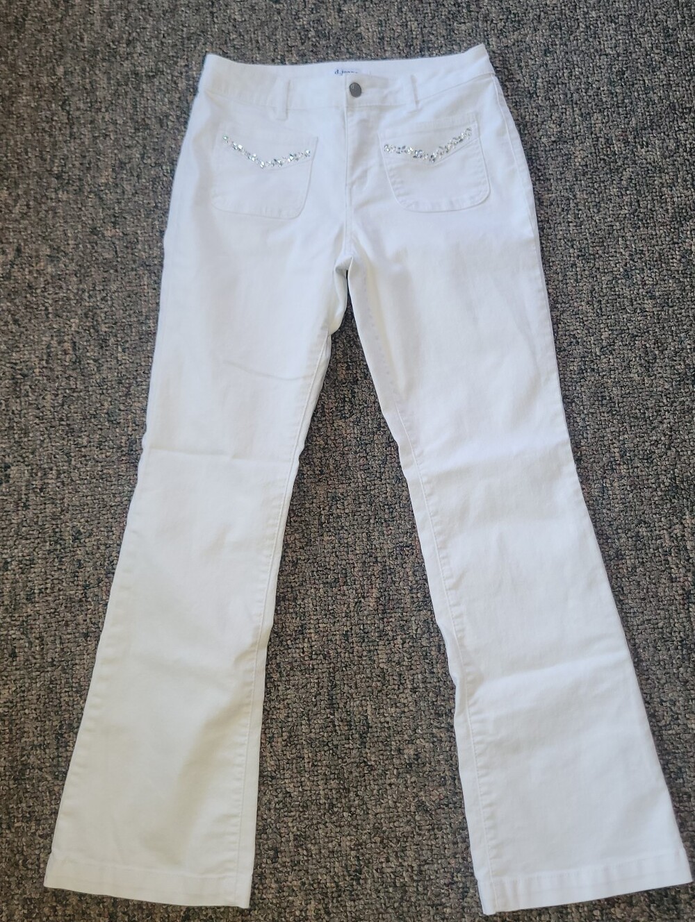 Women's White Embellished Pocket Jeans
